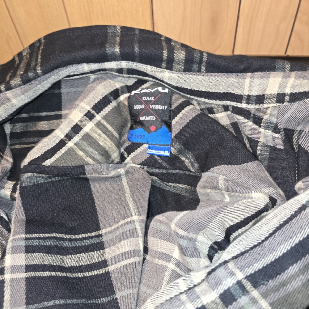 KAVU FLANNEL SHIRT XL MENS